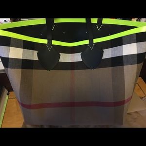 Meet your Posher, Octavia Anne